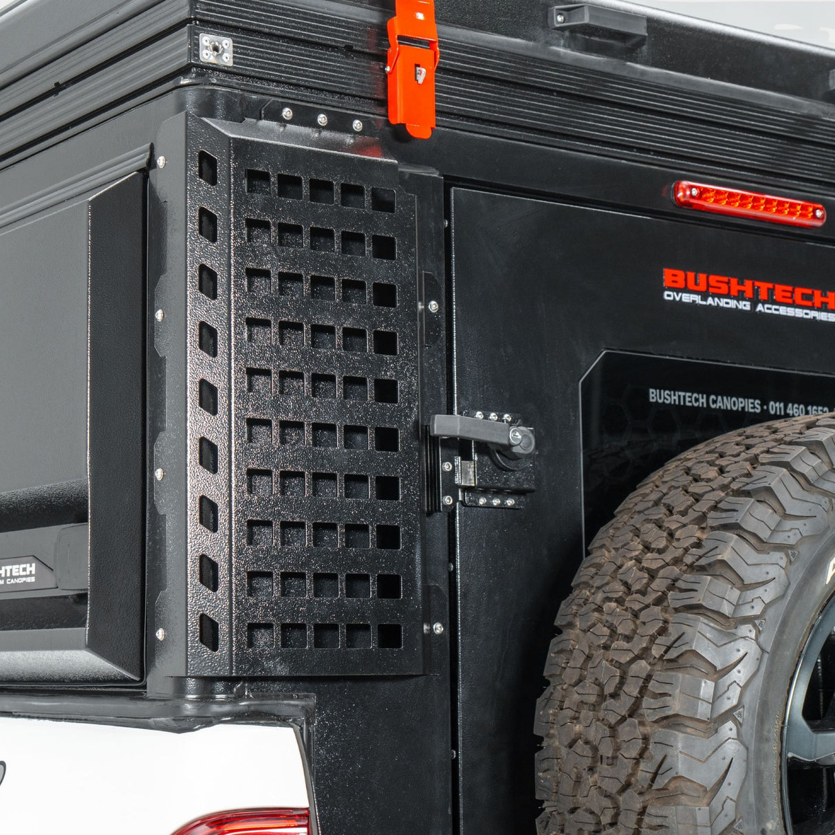Toyota Hilux - Extended Cab - BUSHCABIN