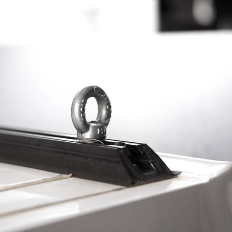 Slotted Roofrails Outside